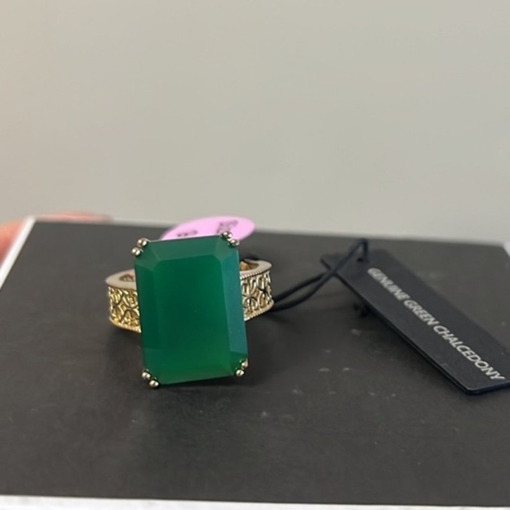 Gemolio Sterling Silver Green Chalcedony Ring size 9